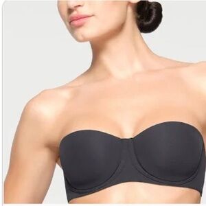 SKIMS Strapless Bra 34C